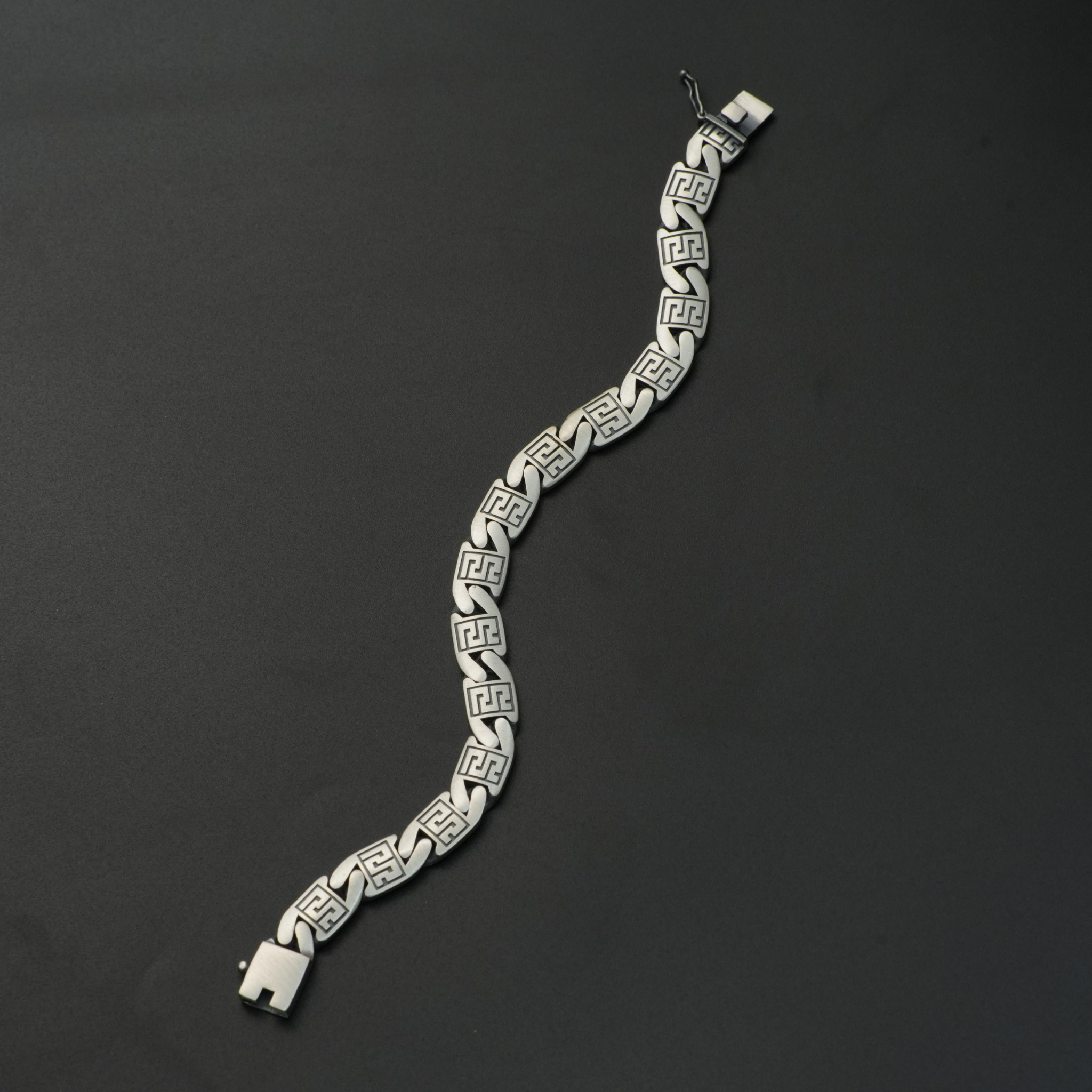 Men’s Everyday Silver Bracelet Close-Up