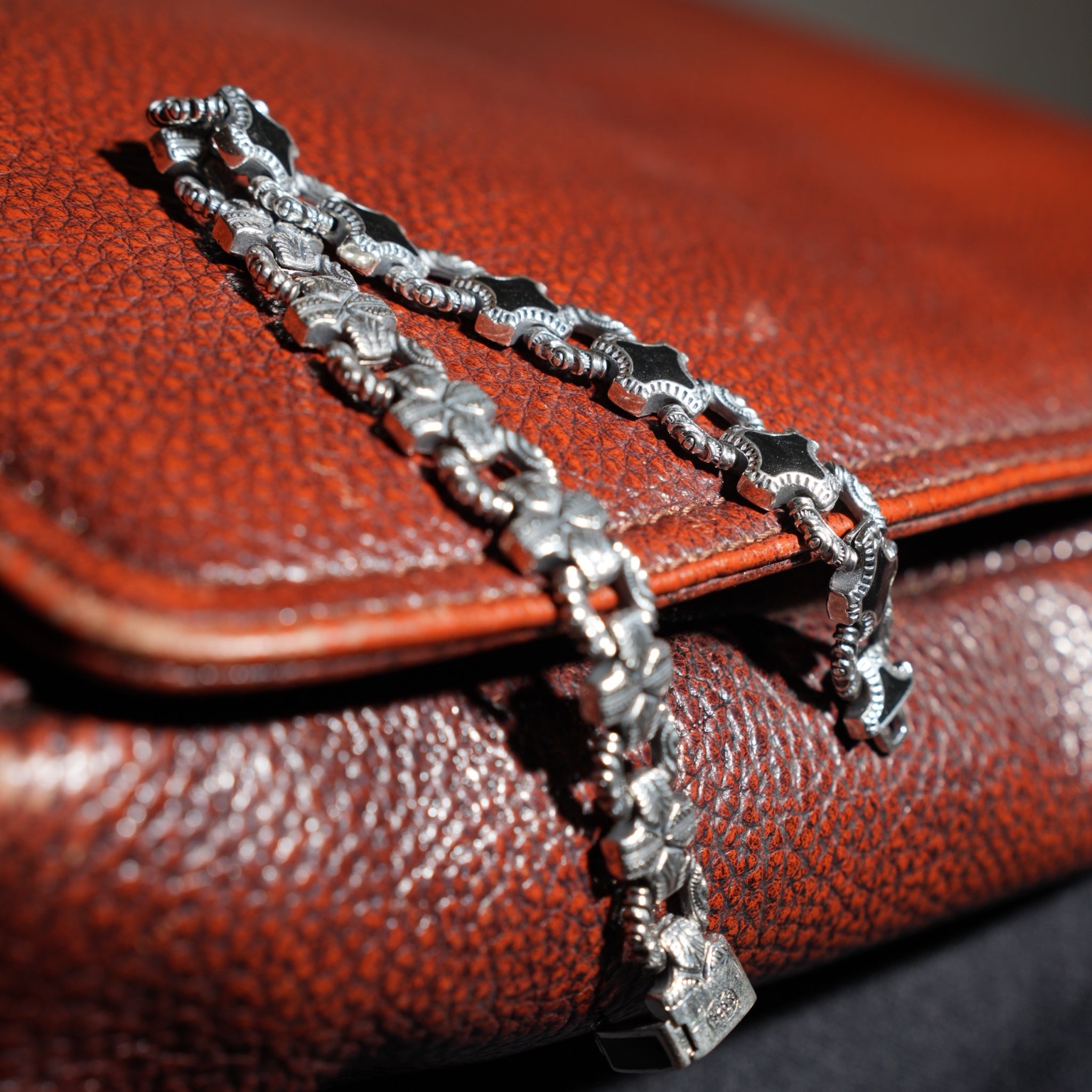 Reversible Oxidized Pattern Link Bracelet For Him