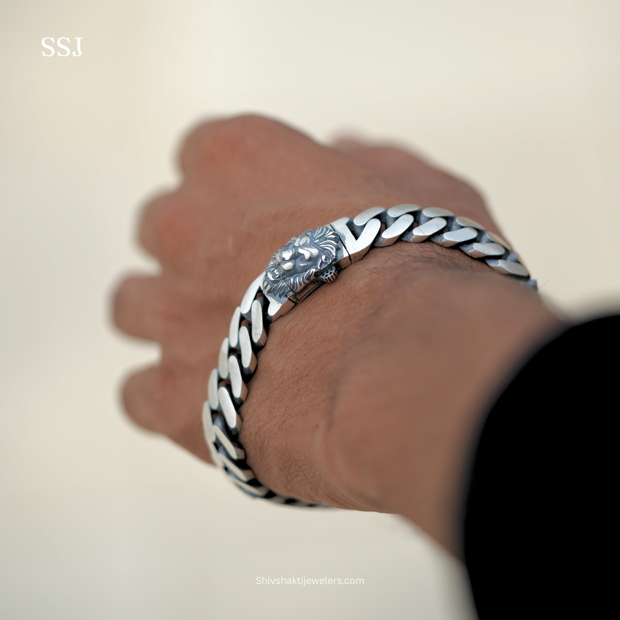 925 Silver Lion Head Curb Bracelet for Men – Bold & Stylish