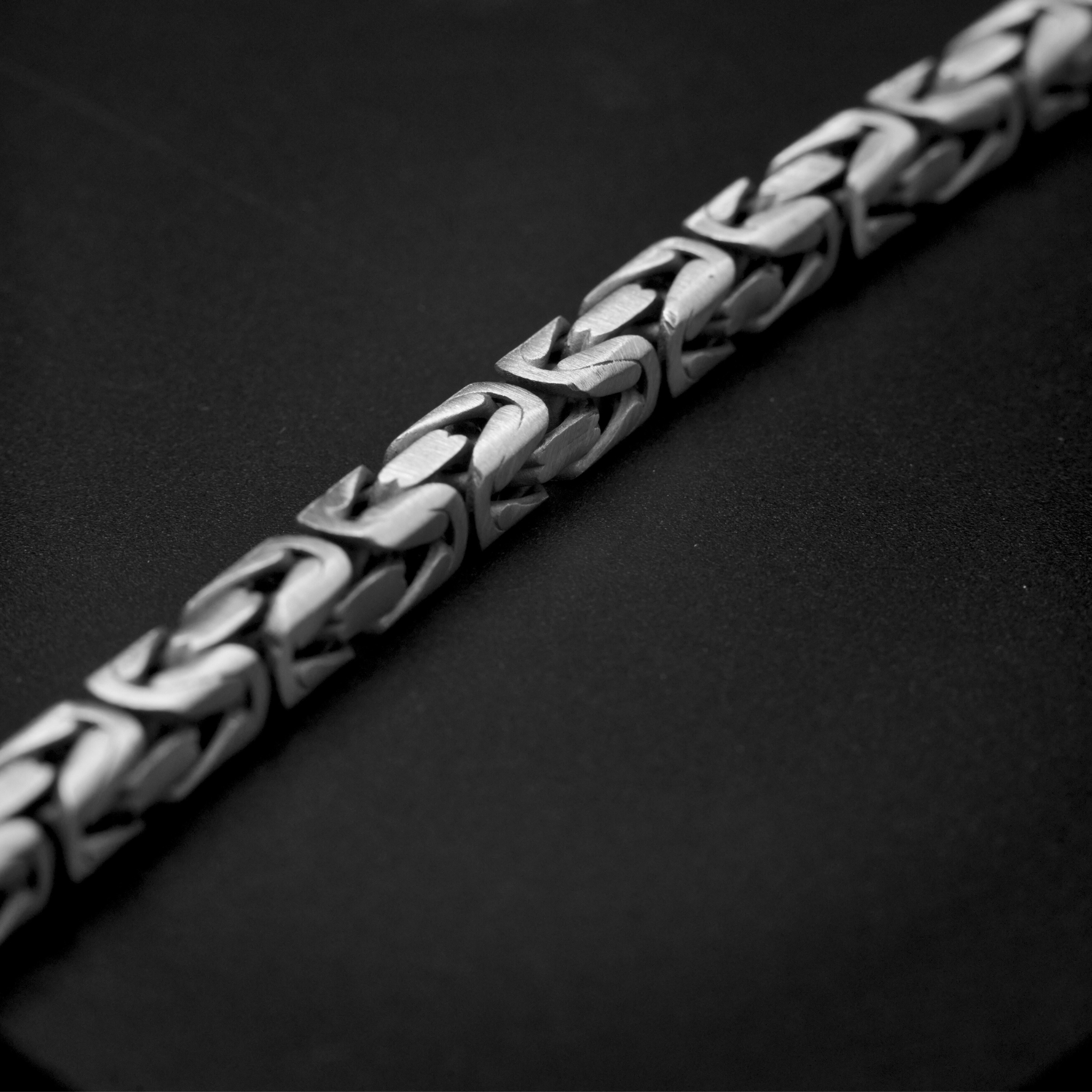 Bold Interlinked Viking Chain 925 Silver Bracelet for Men – Oxidized Finish