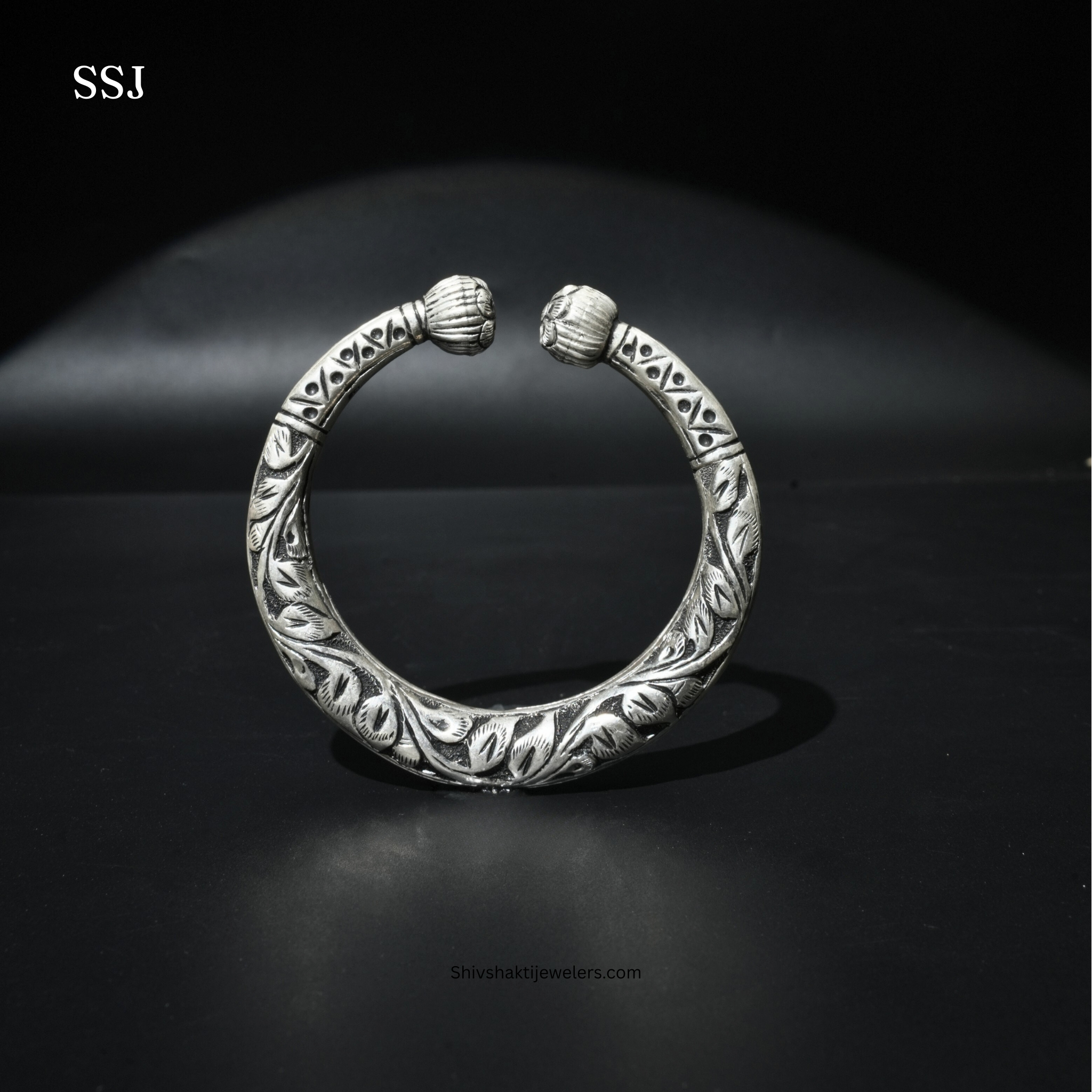 Antique Floral 925 Silver Kada for Men And Women – Traditional Rajasthani Open Cuff Bangle