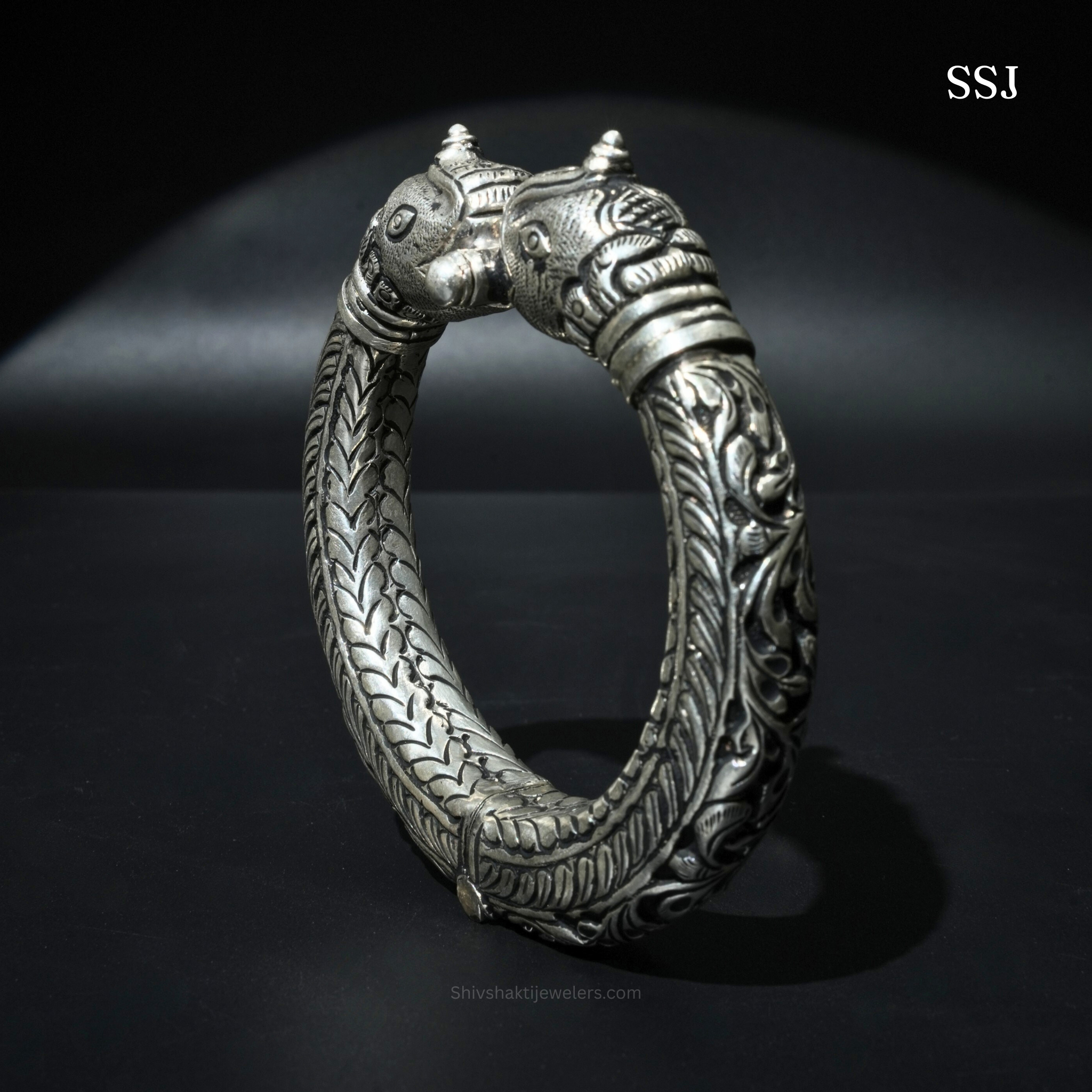 Royal Elephant Head Oxidized 925 Silver Kada – Unisex Handcrafted Statement Piece