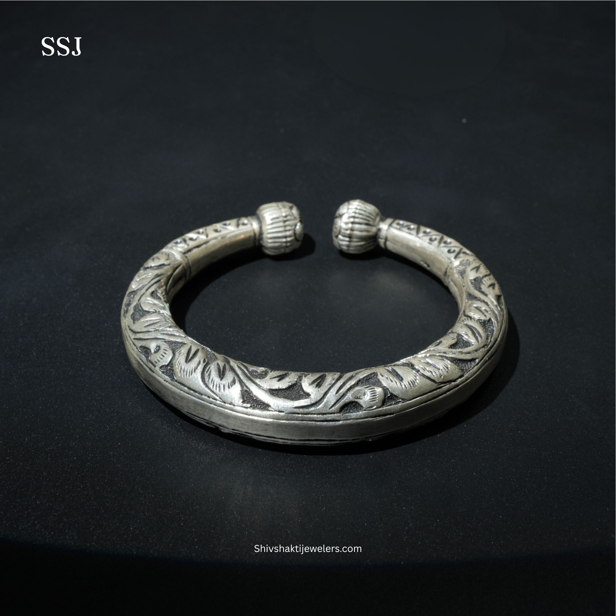 Antique Floral 925 Silver Kada for Men And Women – Traditional Rajasthani Open Cuff Bangle