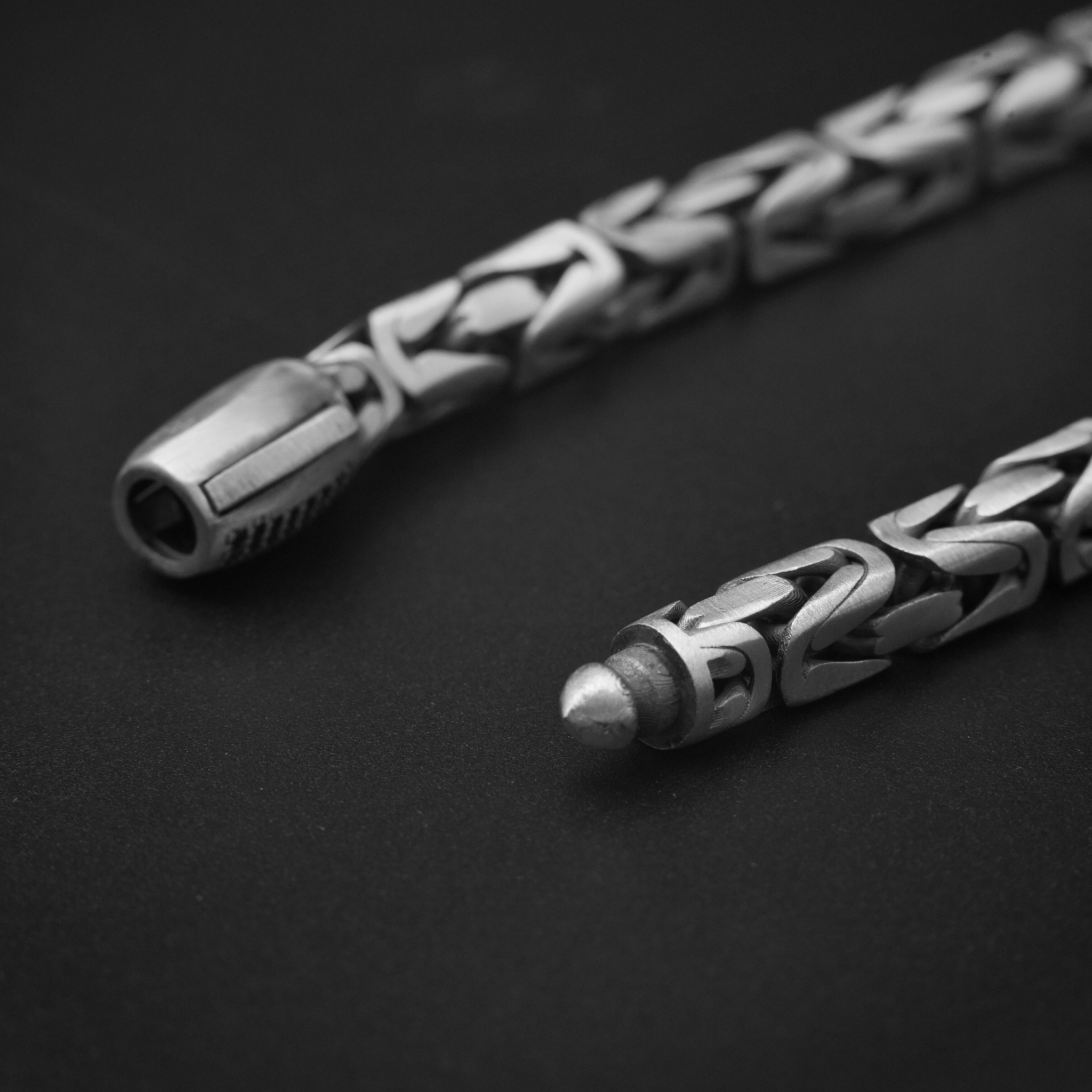 Bold Interlinked Viking Chain 925 Silver Bracelet for Men – Oxidized Finish