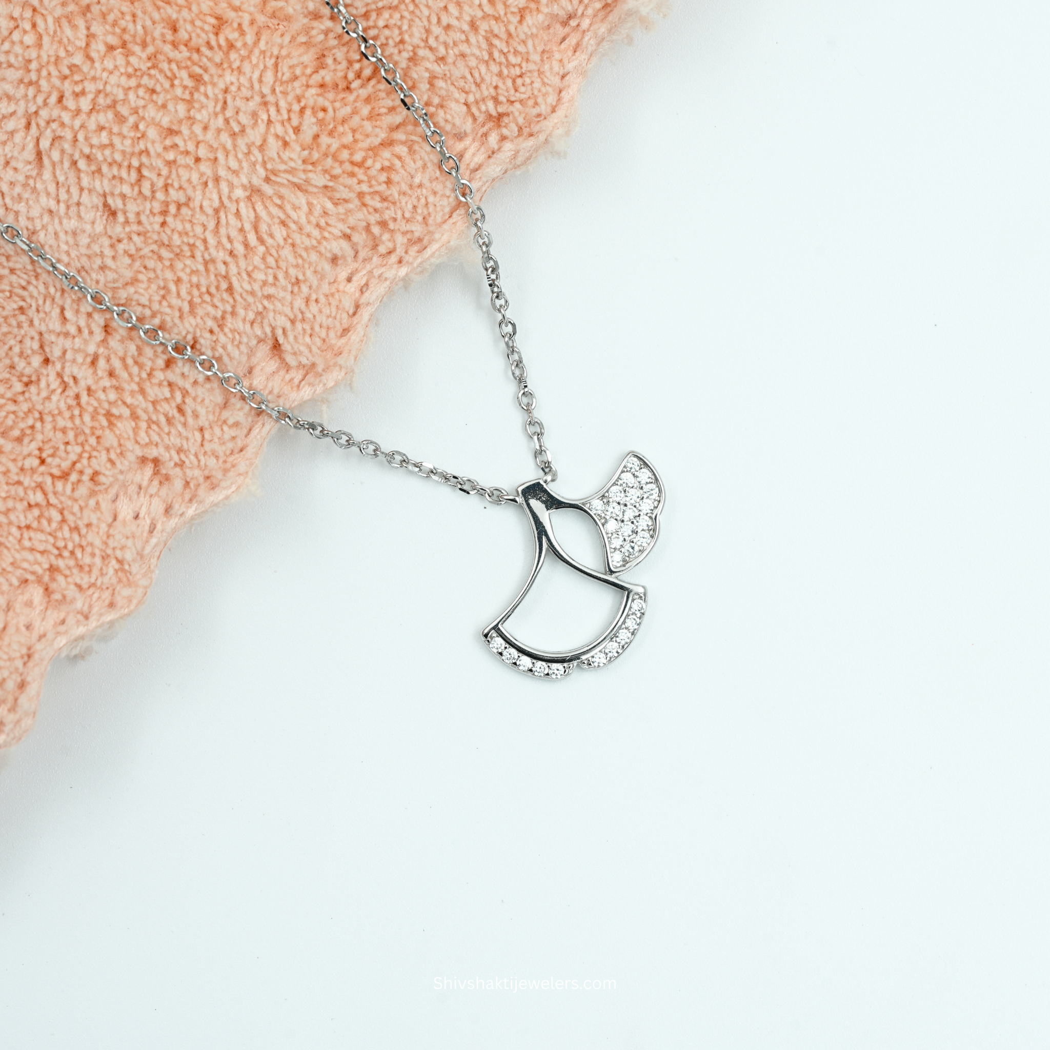 925 Silver Modern Dove Pendant Necklace – Symbol of Peace and Purity