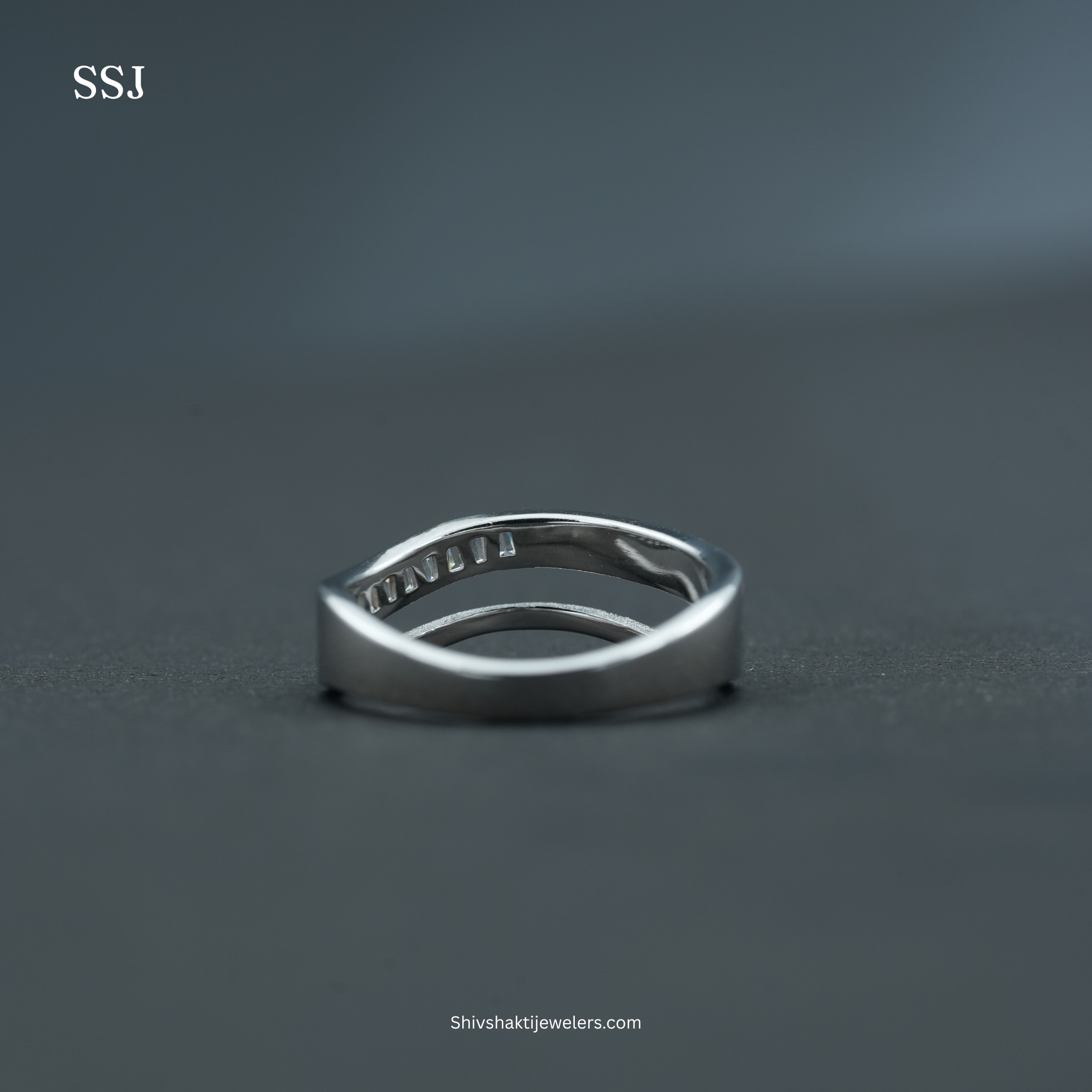 925 Silver Wave Band Ring with Baguette Stones