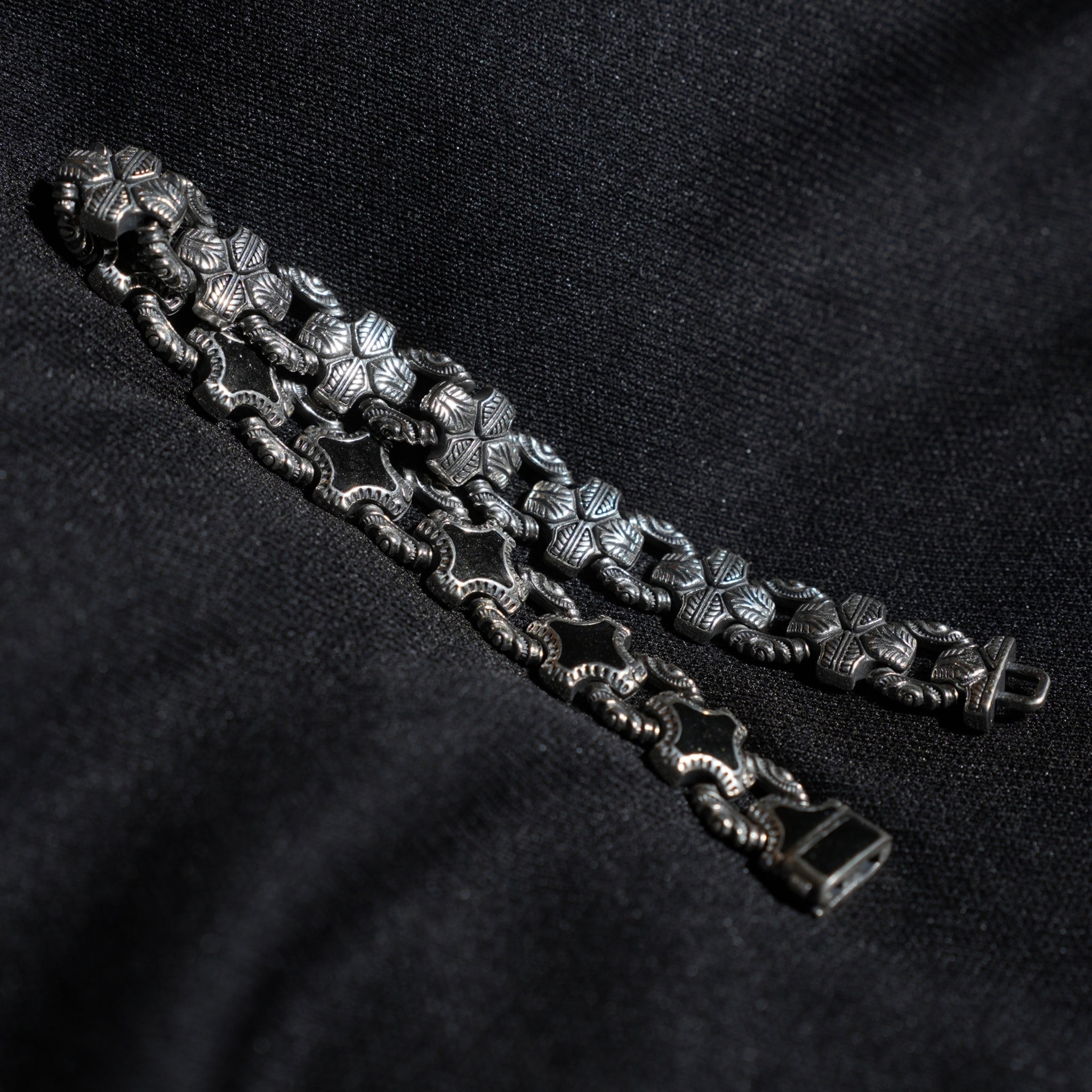 Reversible Oxidized Pattern Link Bracelet For Him
