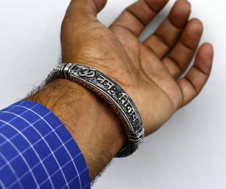 Traditional oxidised kada with Sanskrit engraving (ॐ नमः शिवाय)