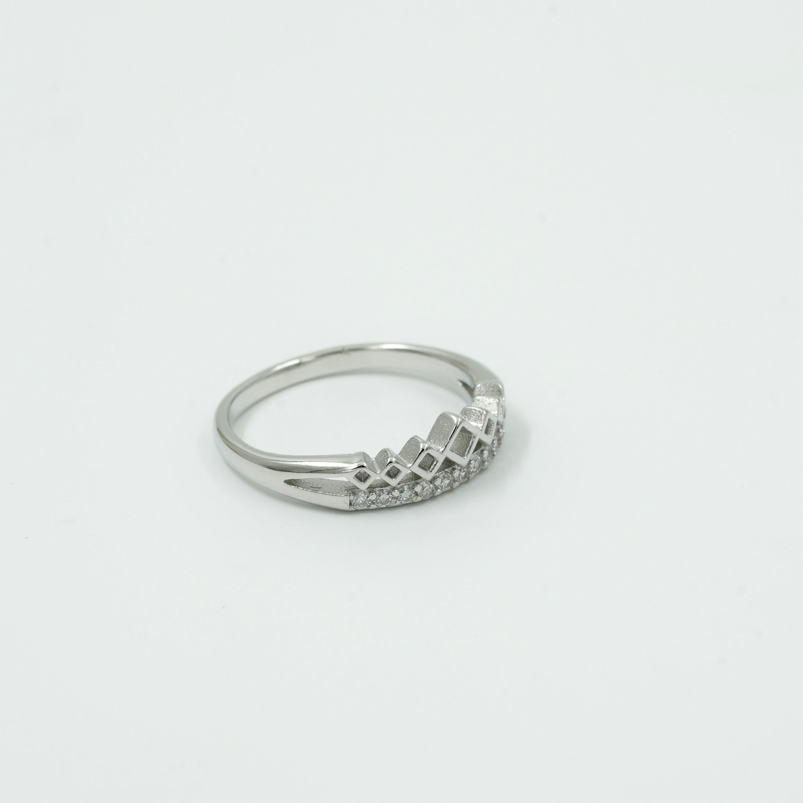 925 Silver Crown Design CZ Stone Ring for Women