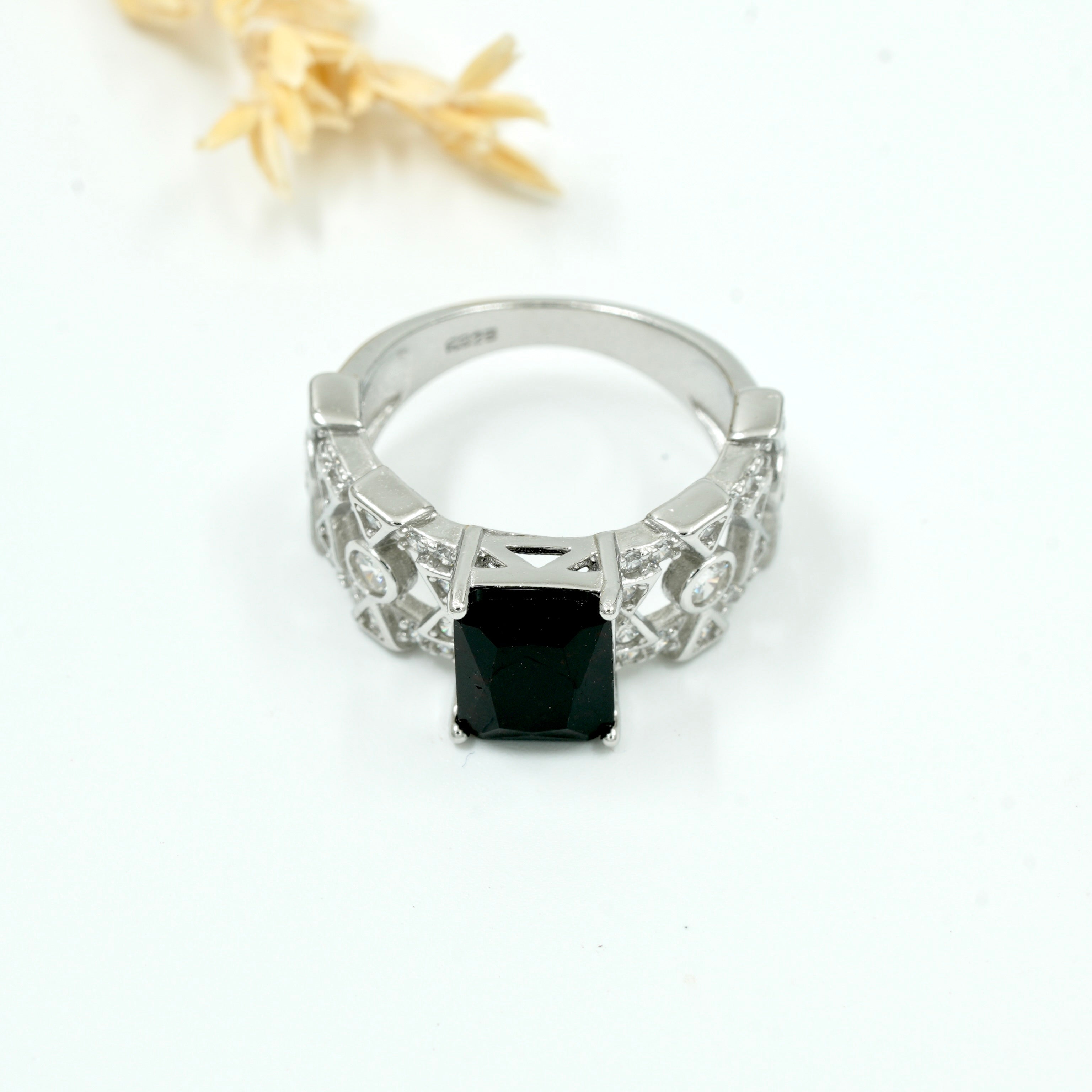 925 Silver Black Onyx Designer Ring with Intricate Detailing