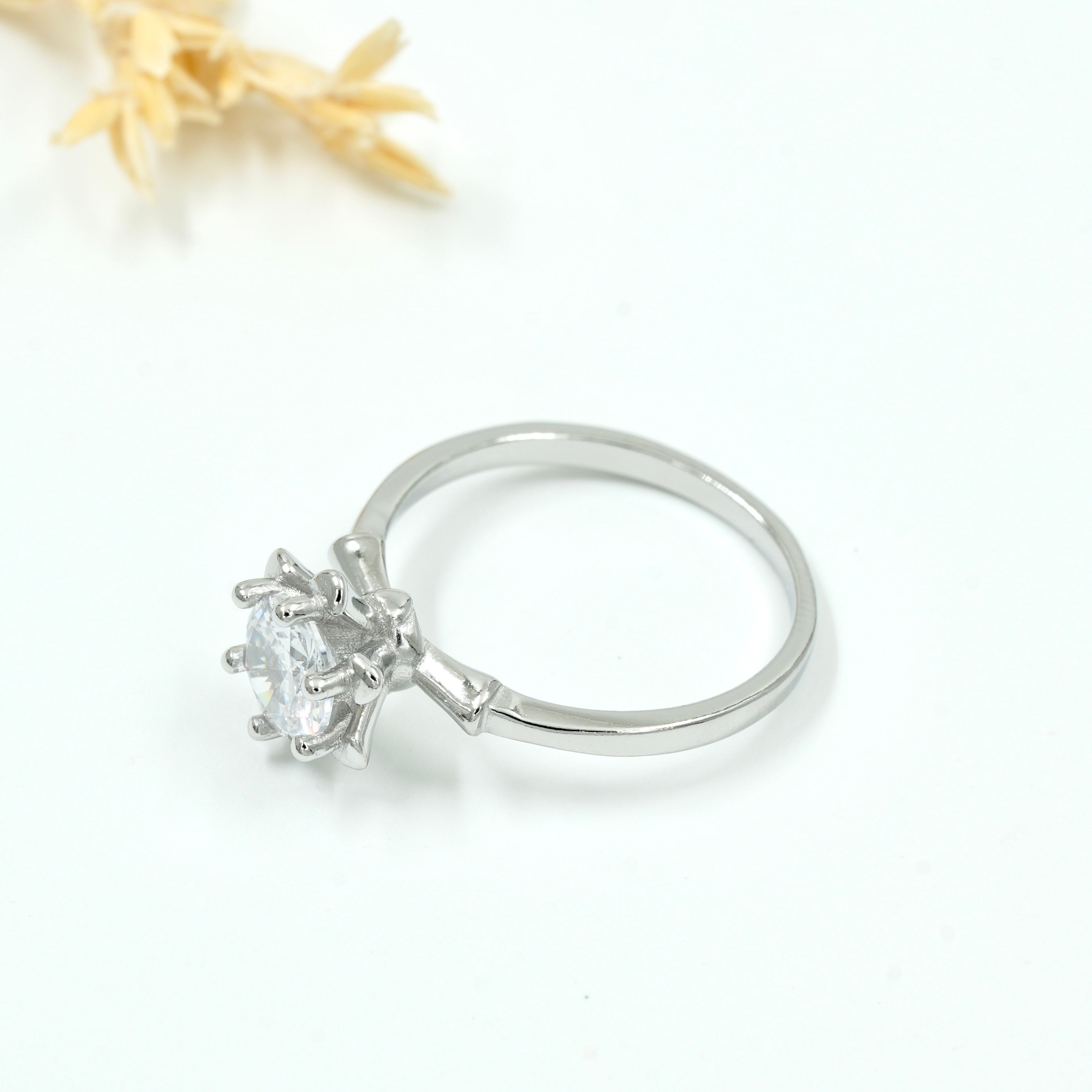 925 Silver Solitaire Engagement Ring with Round Zircon Stone