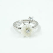 925 Silver Carved Floral Diamond Ring – Elegant White Stone with Dual Accent Stones