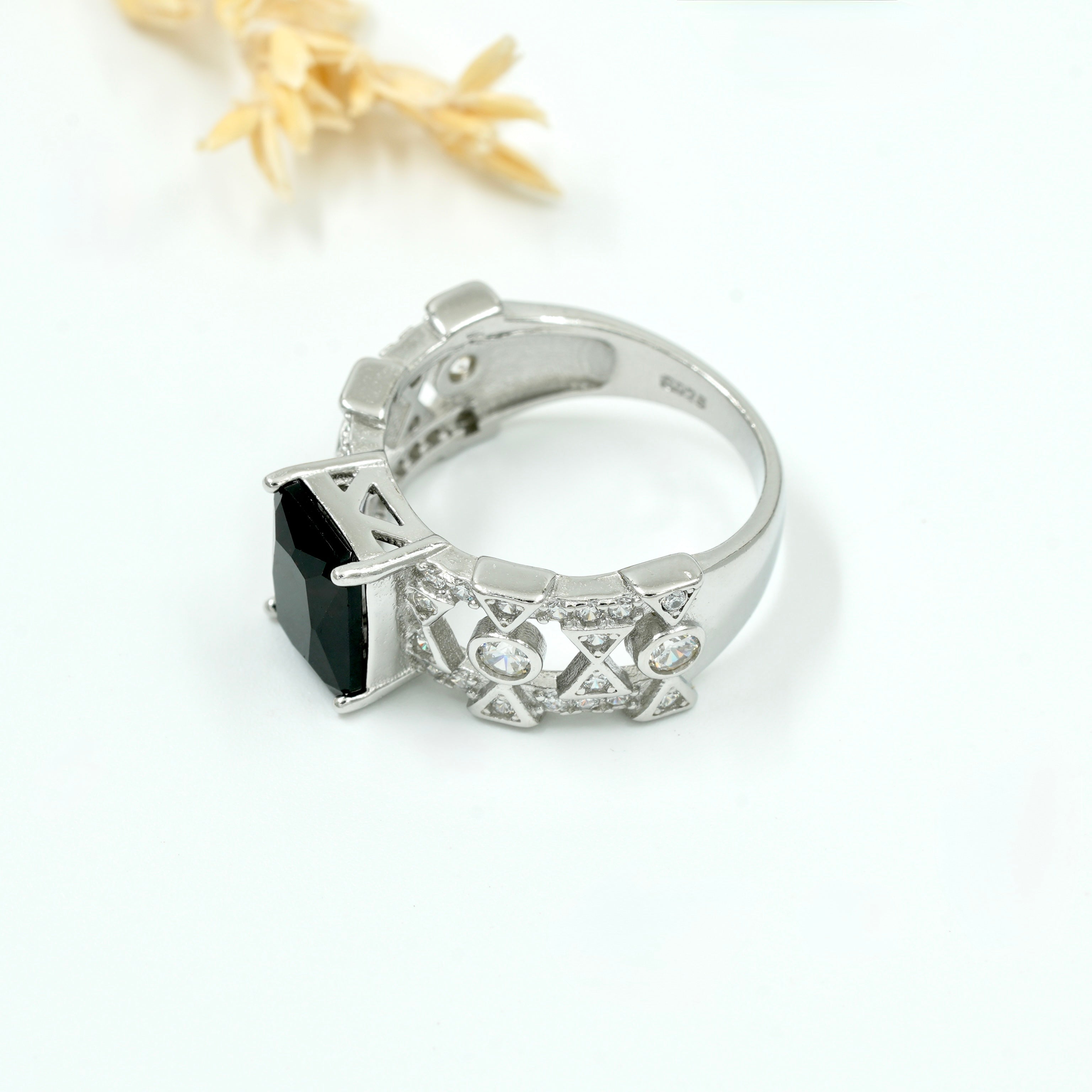 925 Silver Black Onyx Designer Ring with Intricate Detailing