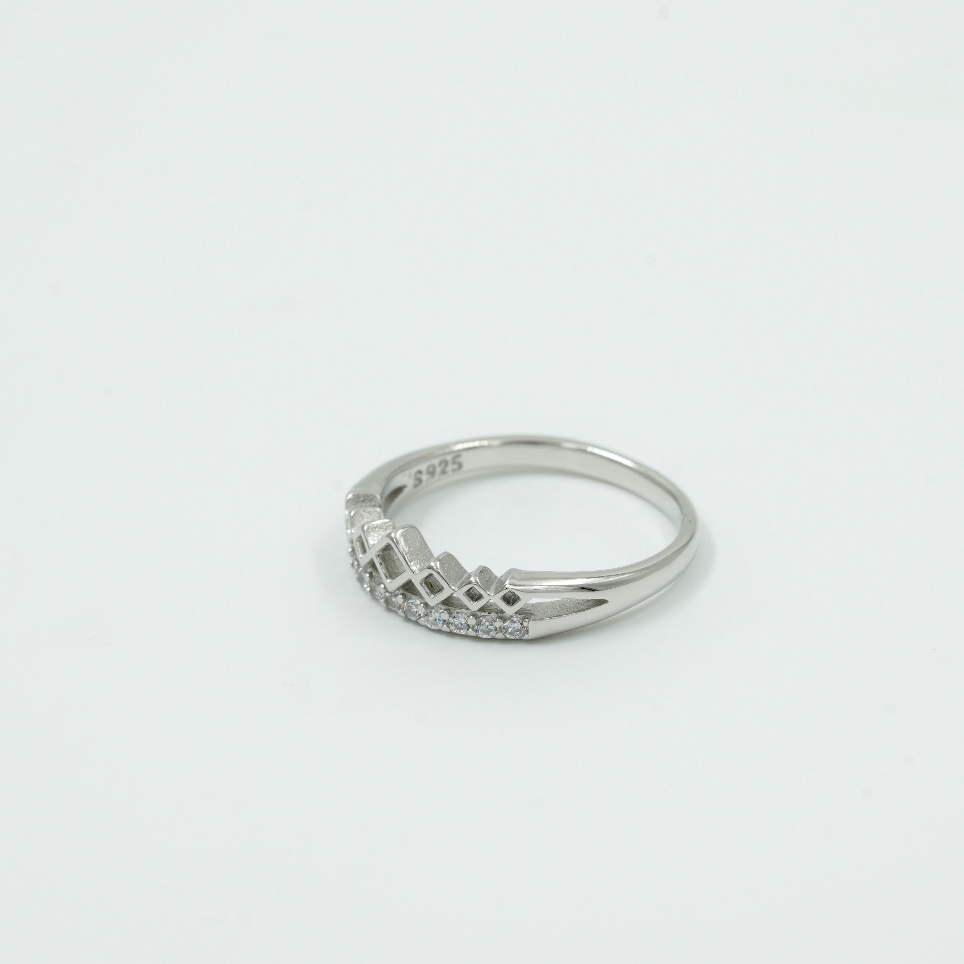 925 Silver Crown Design CZ Stone Ring for Women