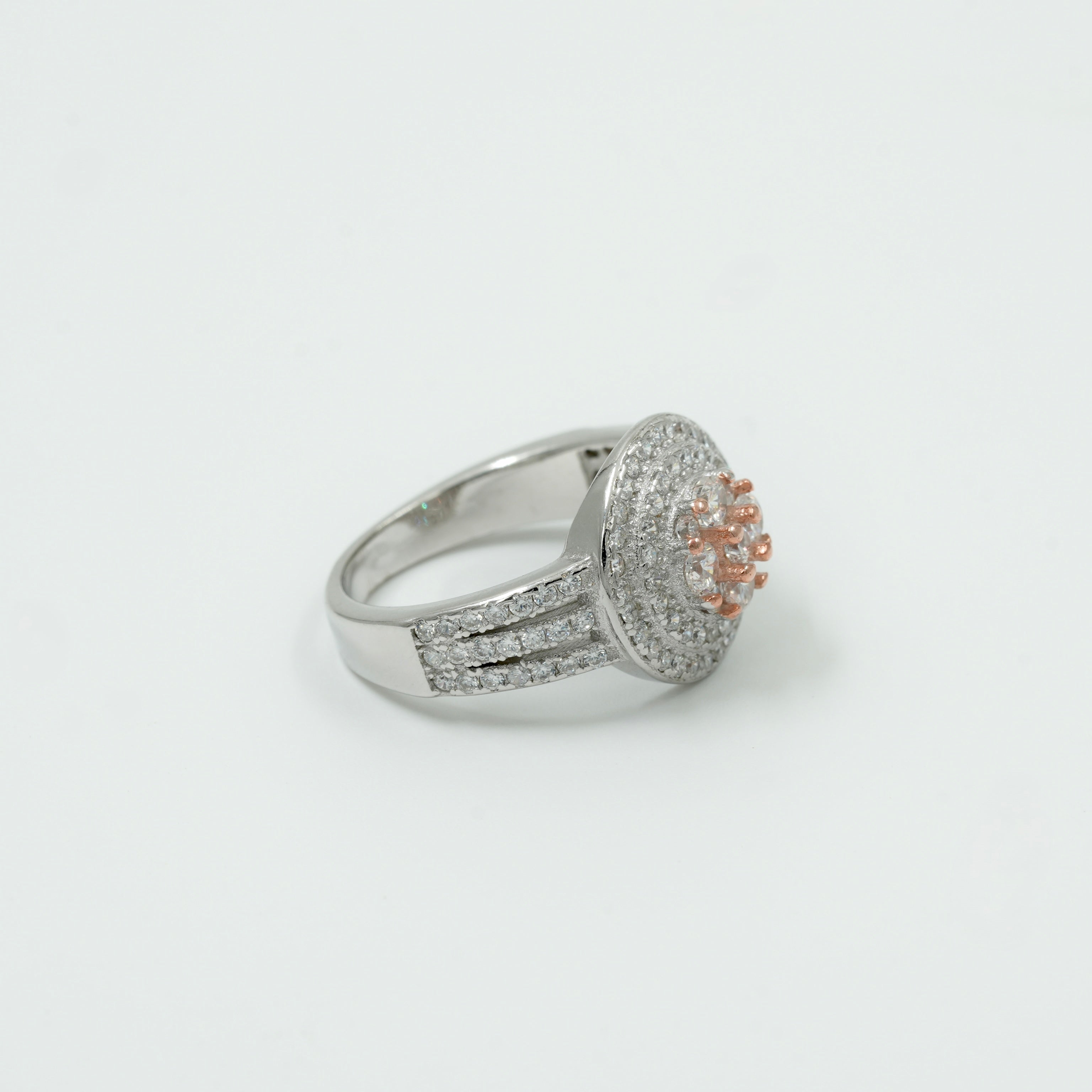 925 Sterling Silver Round Cluster Halo Ring with Rose Gold Prong Detailing