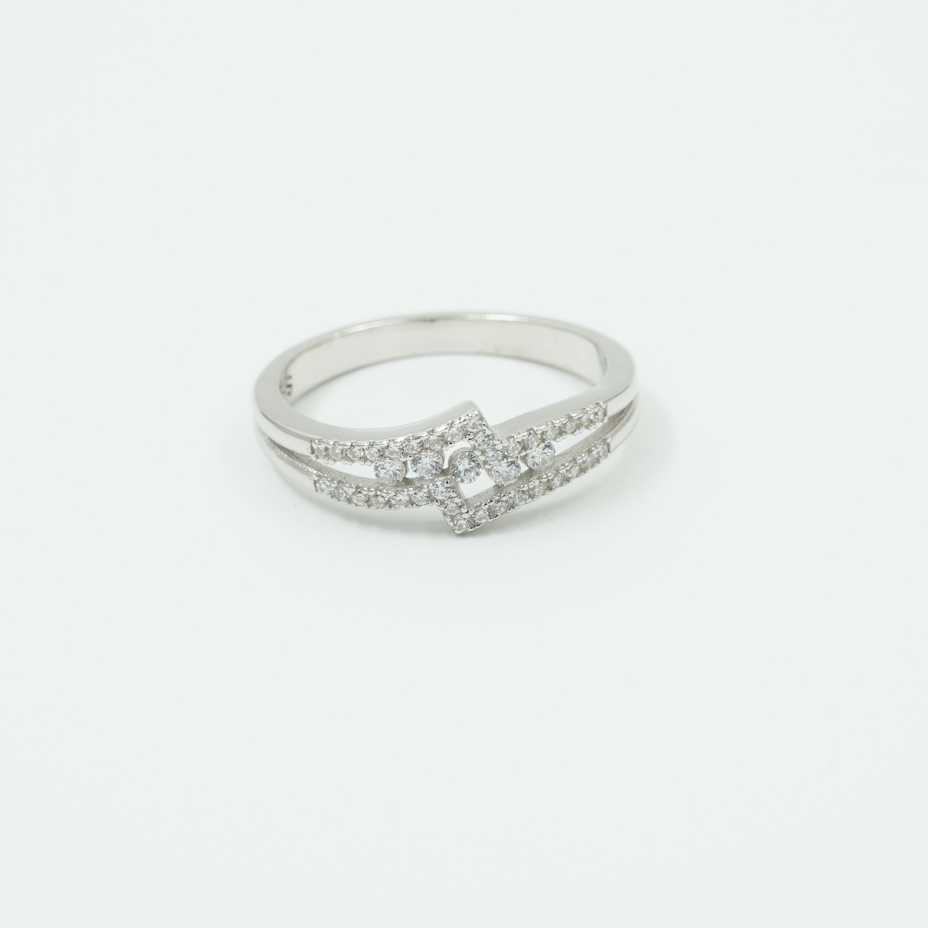 925 Sterling Silver Dual Row Geometric Diamond-Cut Ring for Women
