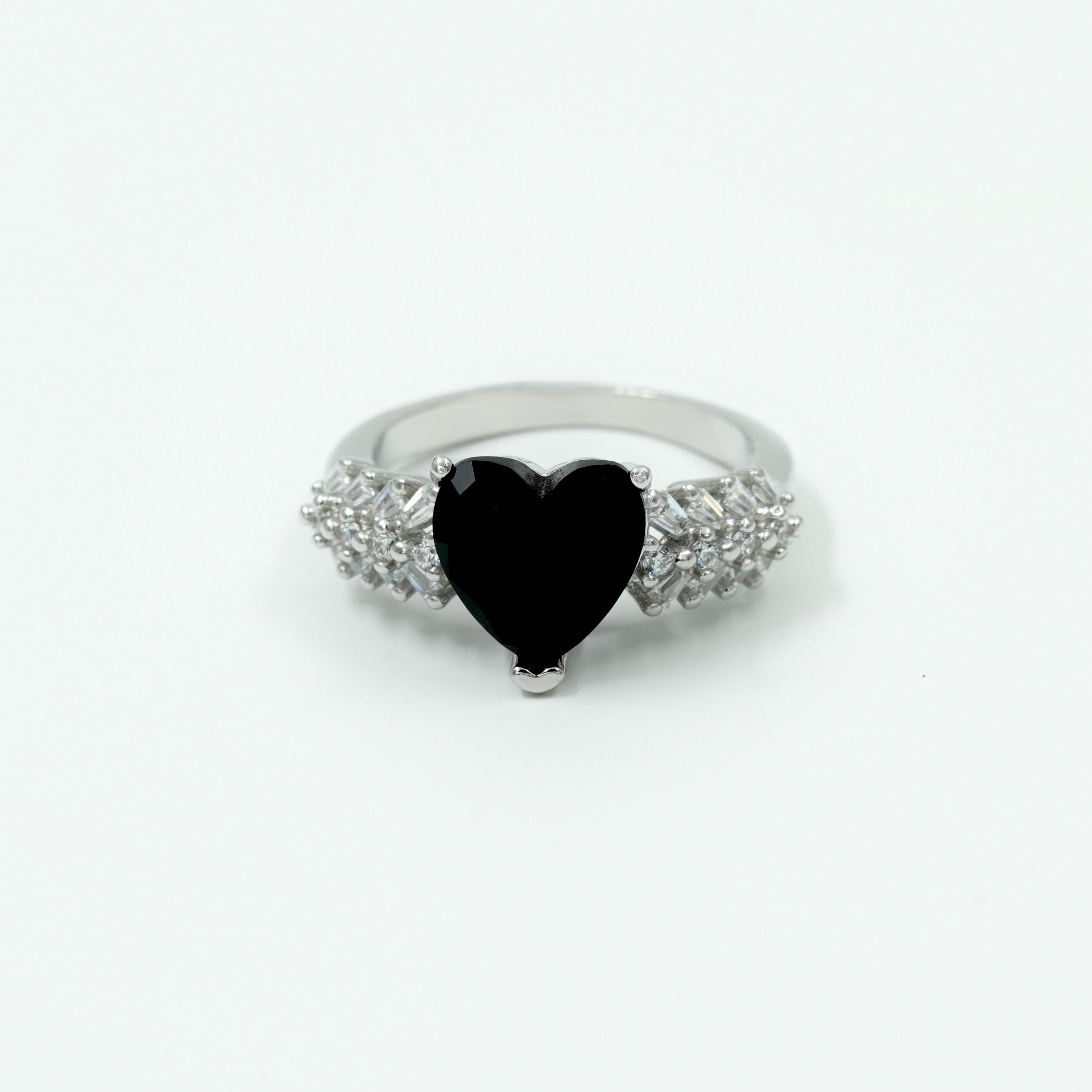 925 Sterling Silver Black Heart-Cut Ring with White Zircon Accents
