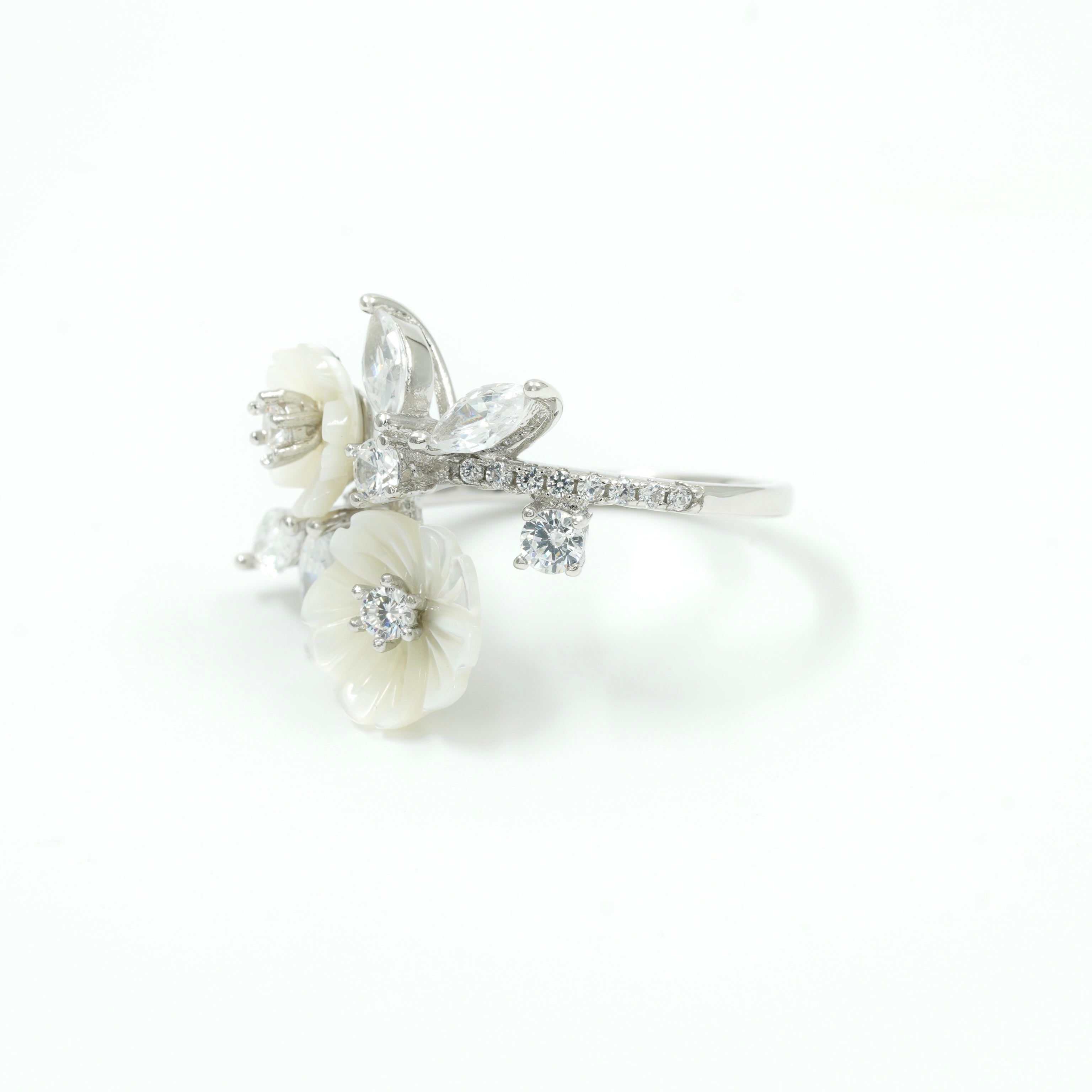 925 Silver Floral Blossom Ring with CZ Stones & Mother of Pearl Flowers