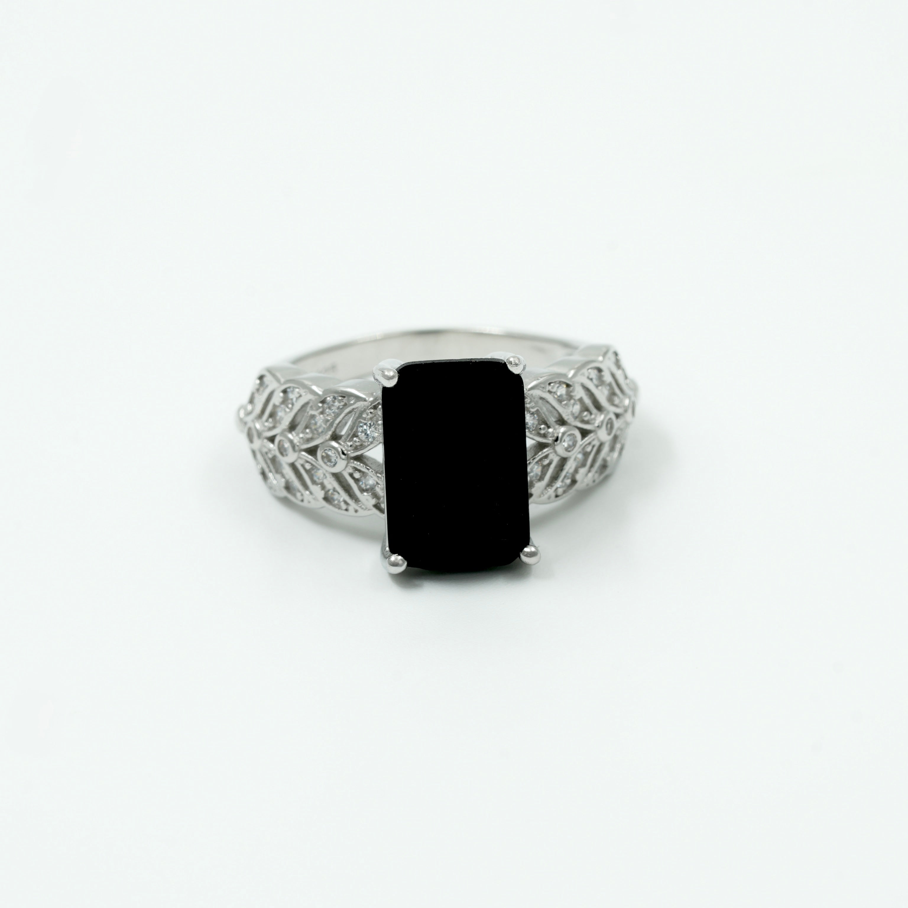 Black Onyx Rectangle Silver Ring with Designer Leaf Band – 925 Sterling Silver