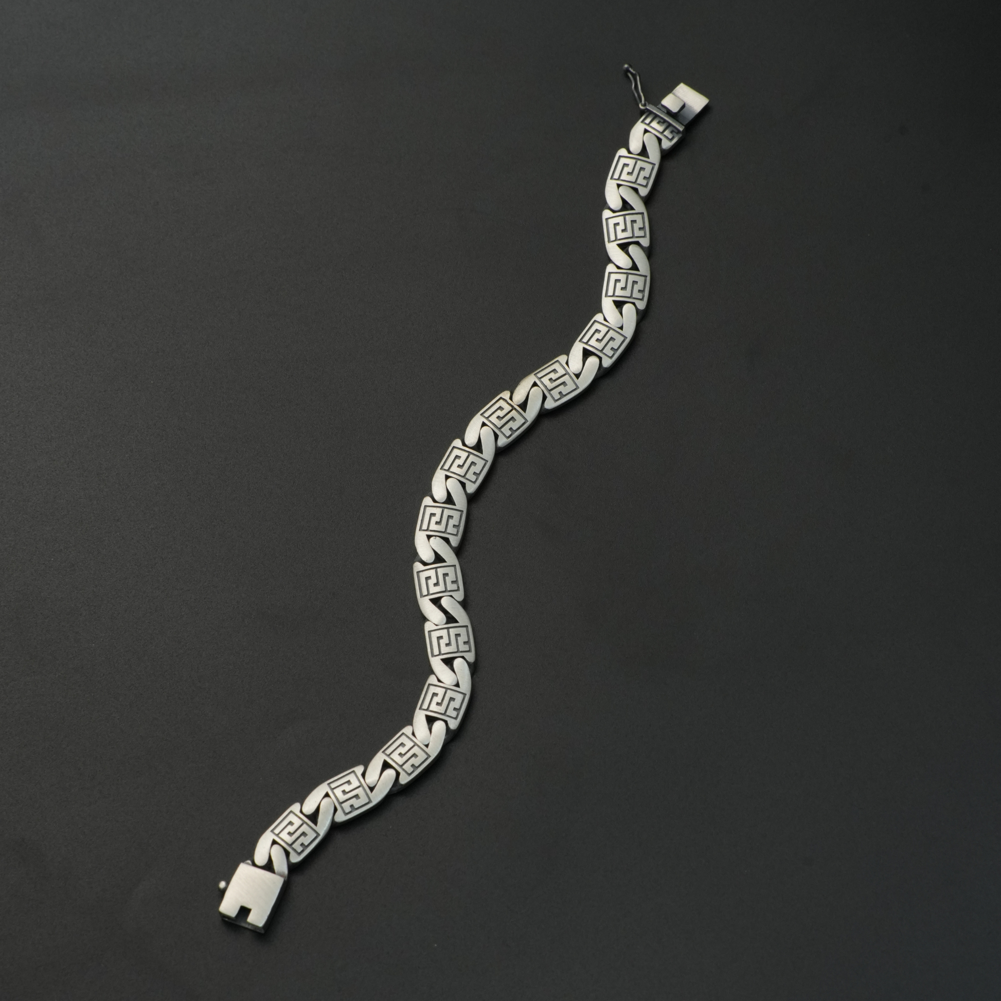 Men’s Everyday Silver Bracelet Close-Up