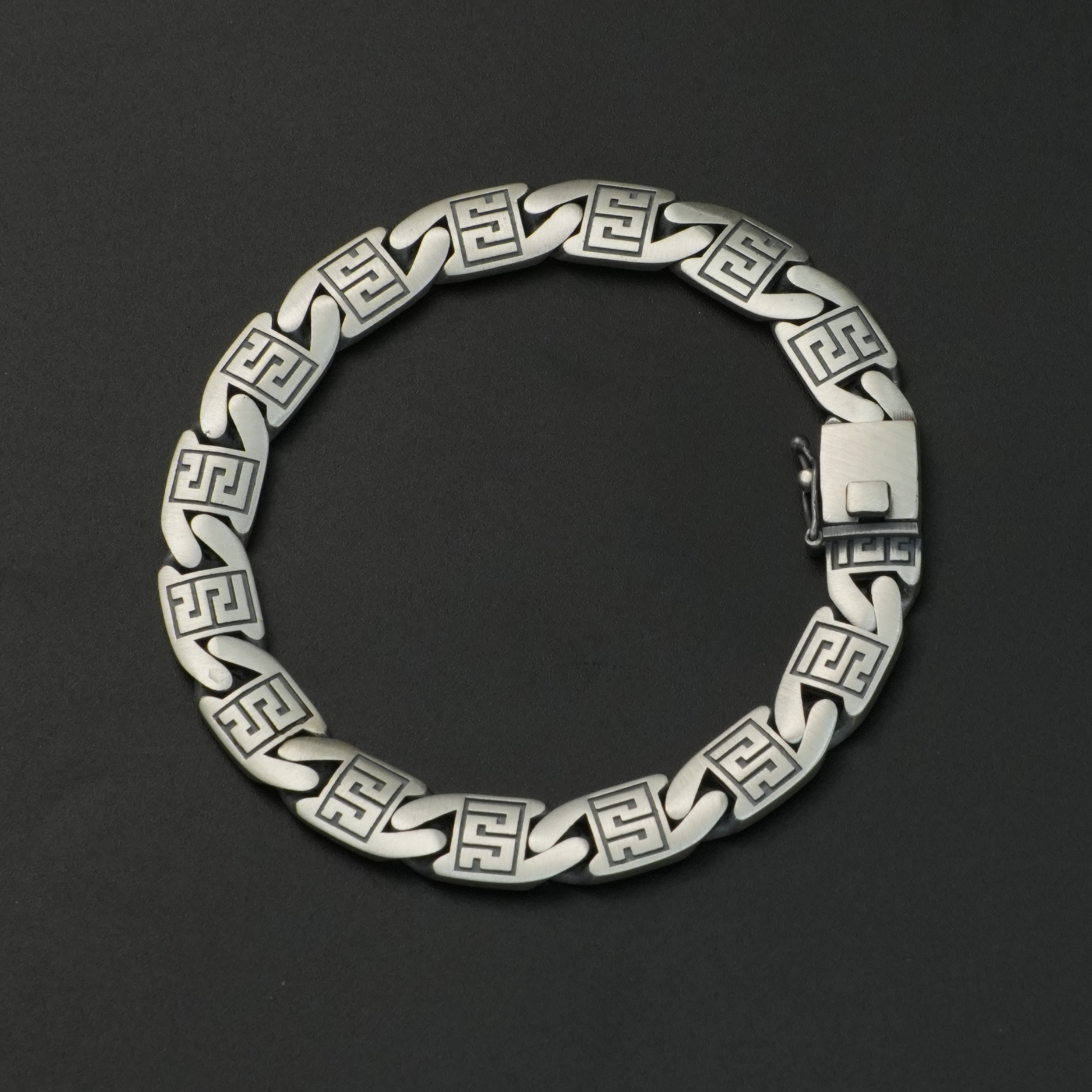 Stylish Silver Bracelet with Greek Pattern