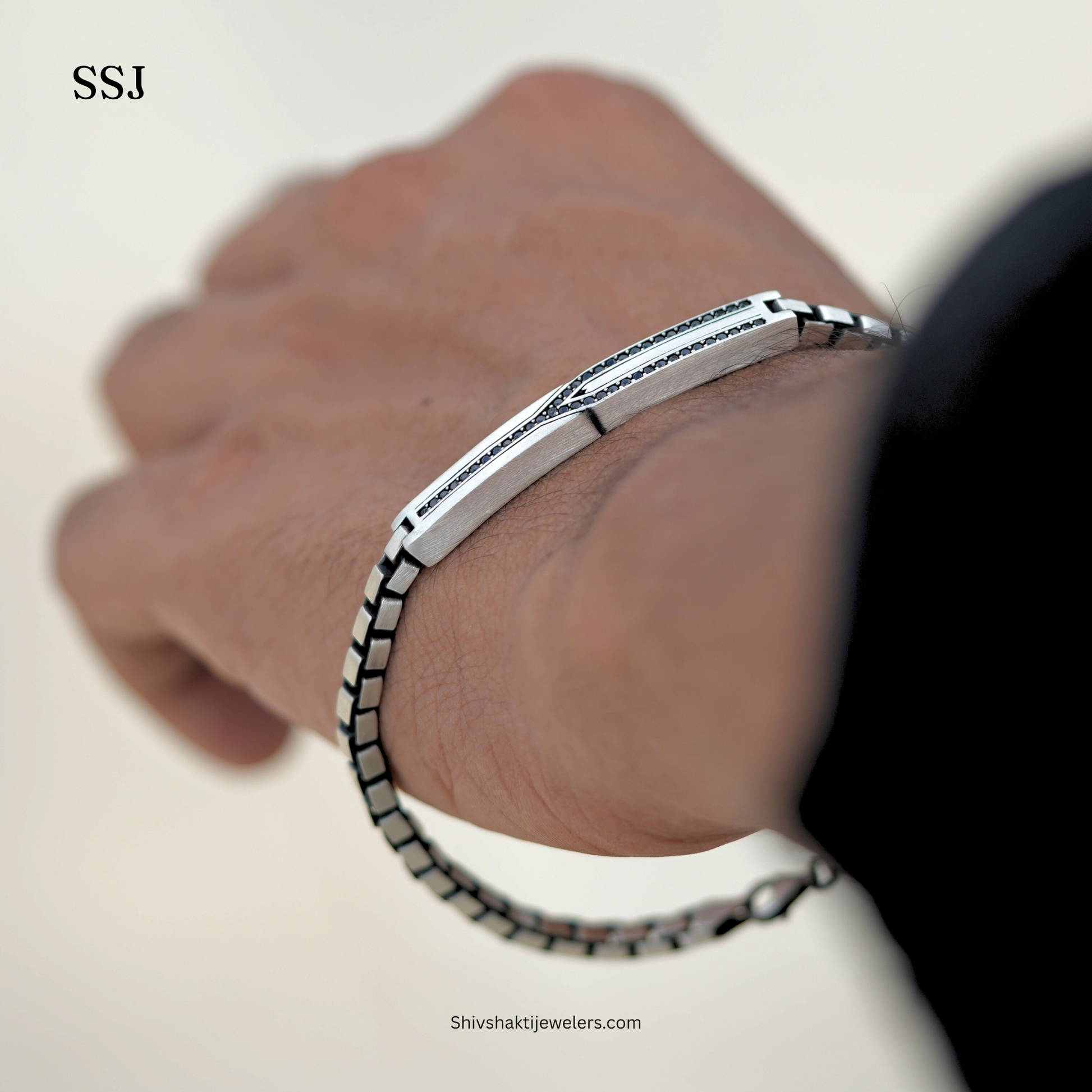 925 Silver Men’s Bracelet with Black Stone Detailing – Shiv Shakti Jewellers