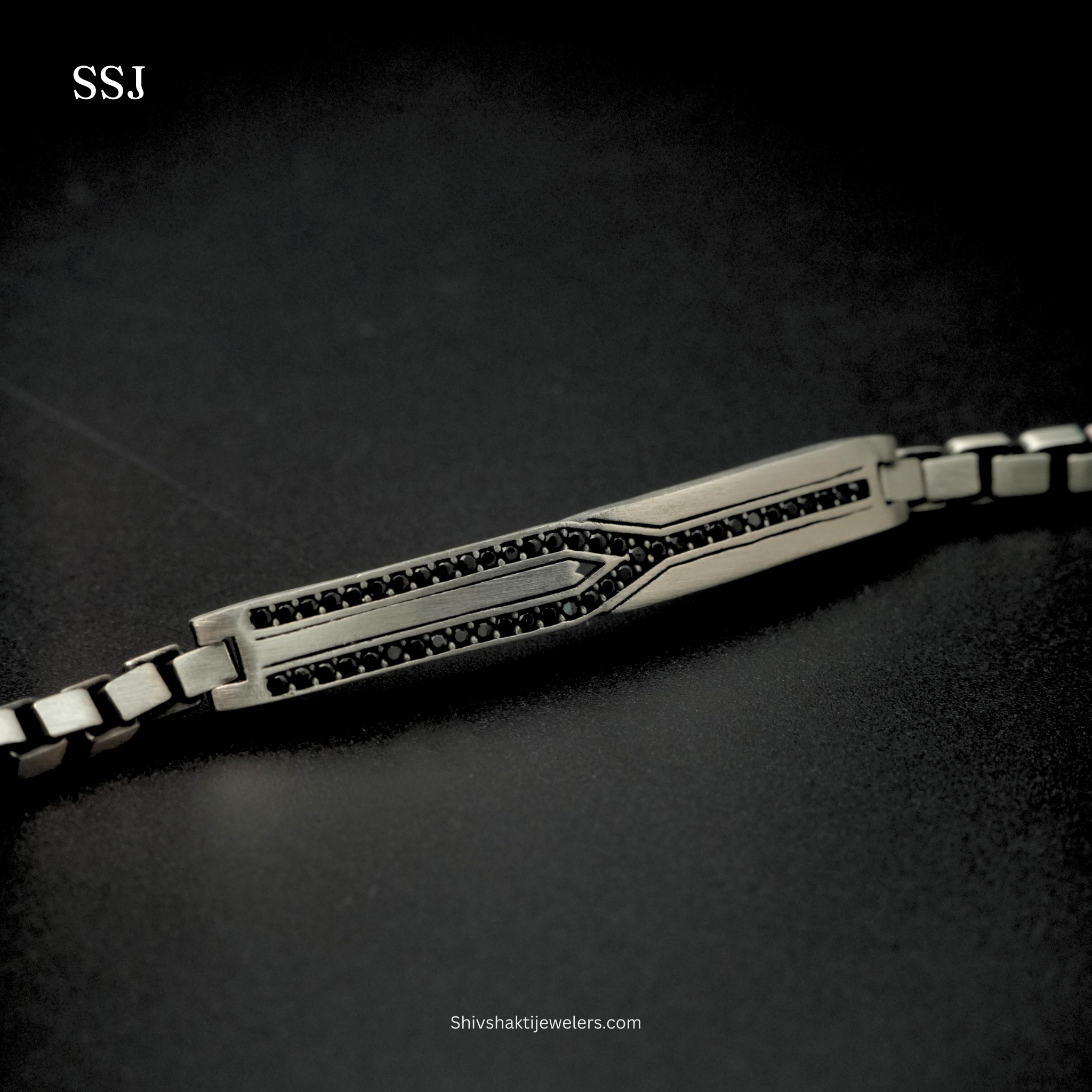 925 Silver Men’s Bracelet with Black Stone Detailing – Shiv Shakti Jewellers
